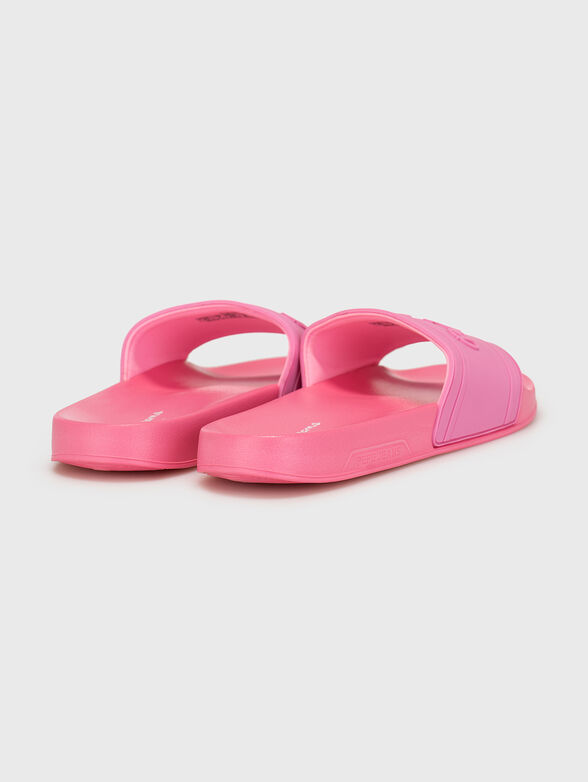 SLIDER Pink slides with embossed logo - 3