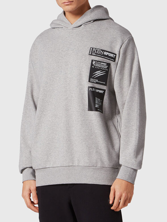 Sweatshirt with contrasting patch - 1