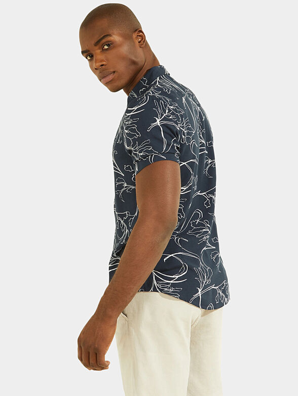 Dark blue shirt with floral motifs - 3
