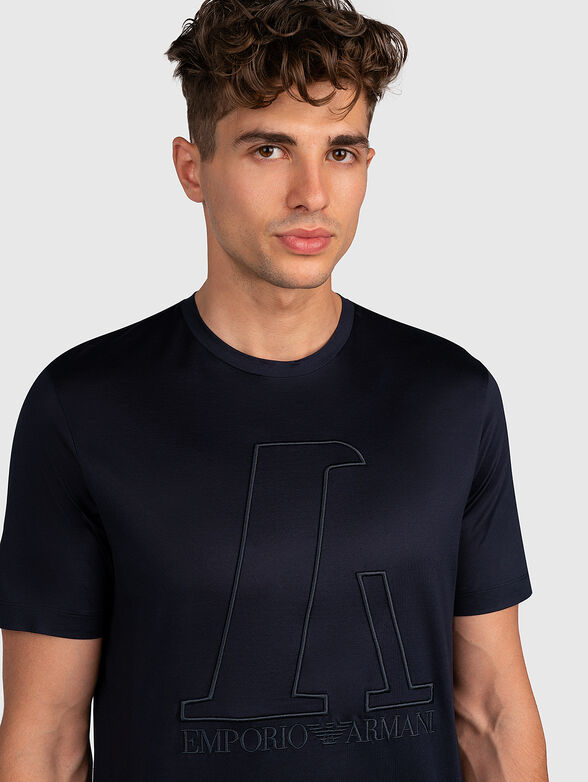 Blue t-shirt with logo accent - 3