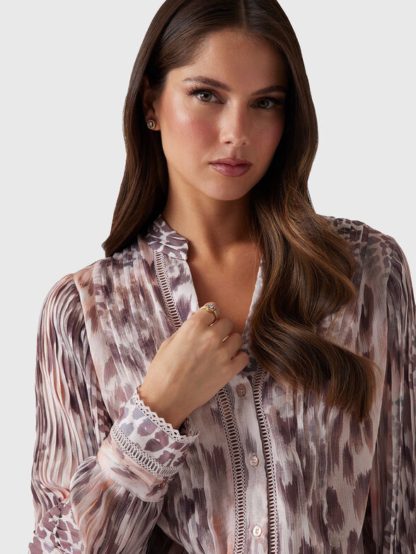 V-neck shirt - 4