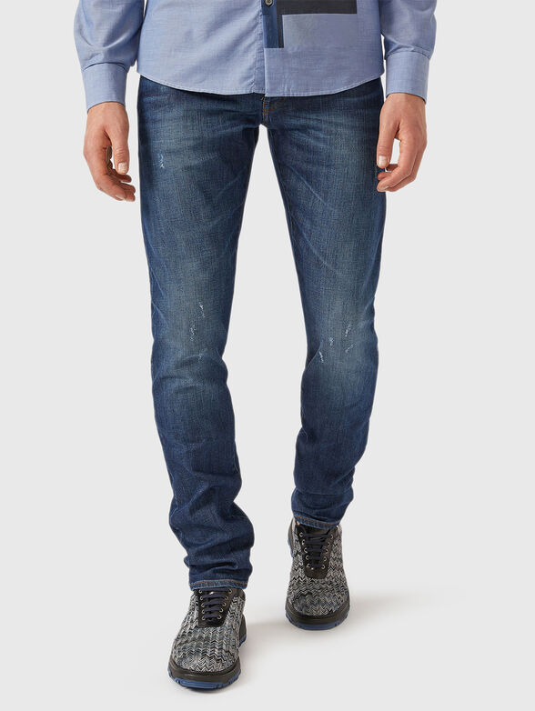 Slim low waisted jeans - 1