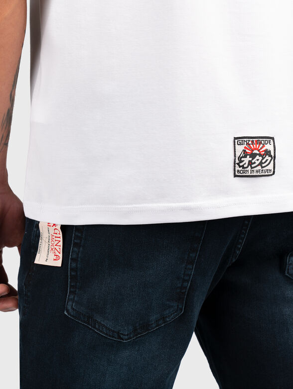 White T-shirt with contrasting print - 3