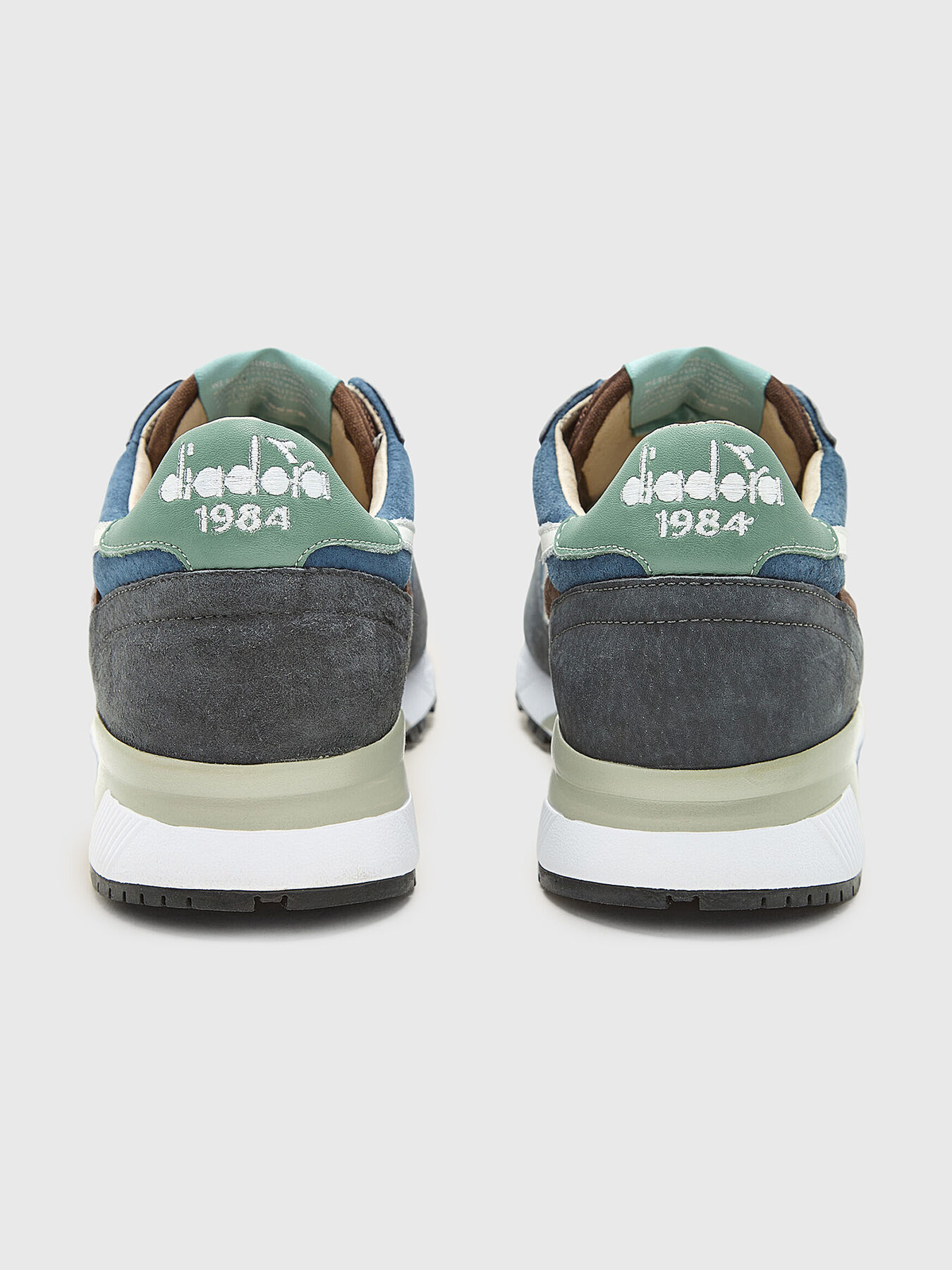 diadora trident suede