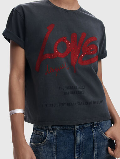 T-shirt with print and rhinestones - 5