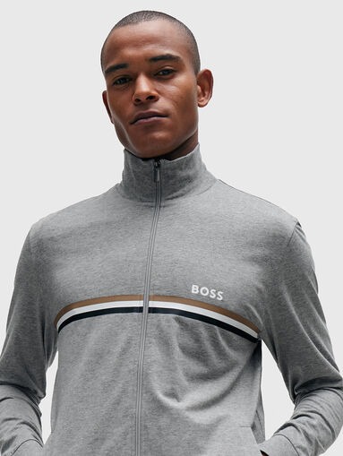 Short tracksuit with signature details - 4