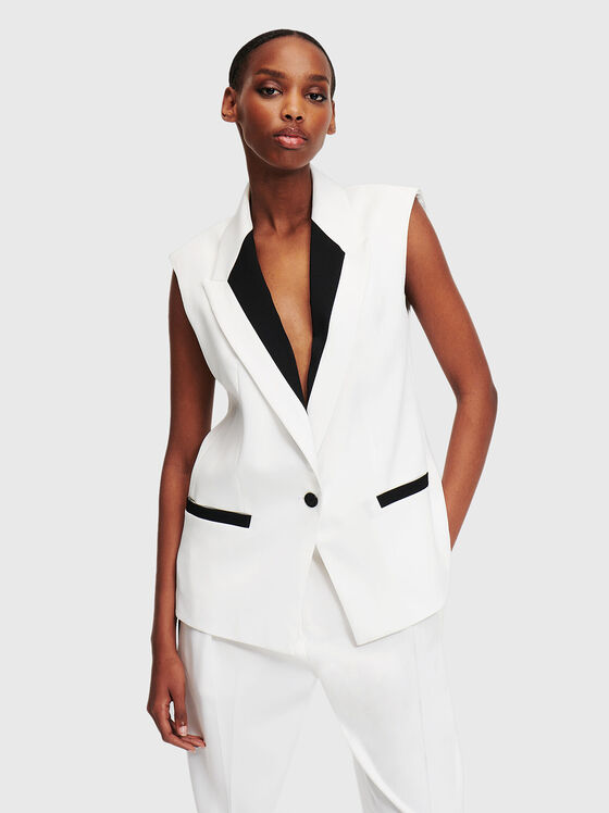 White vest with contrasting details - 1
