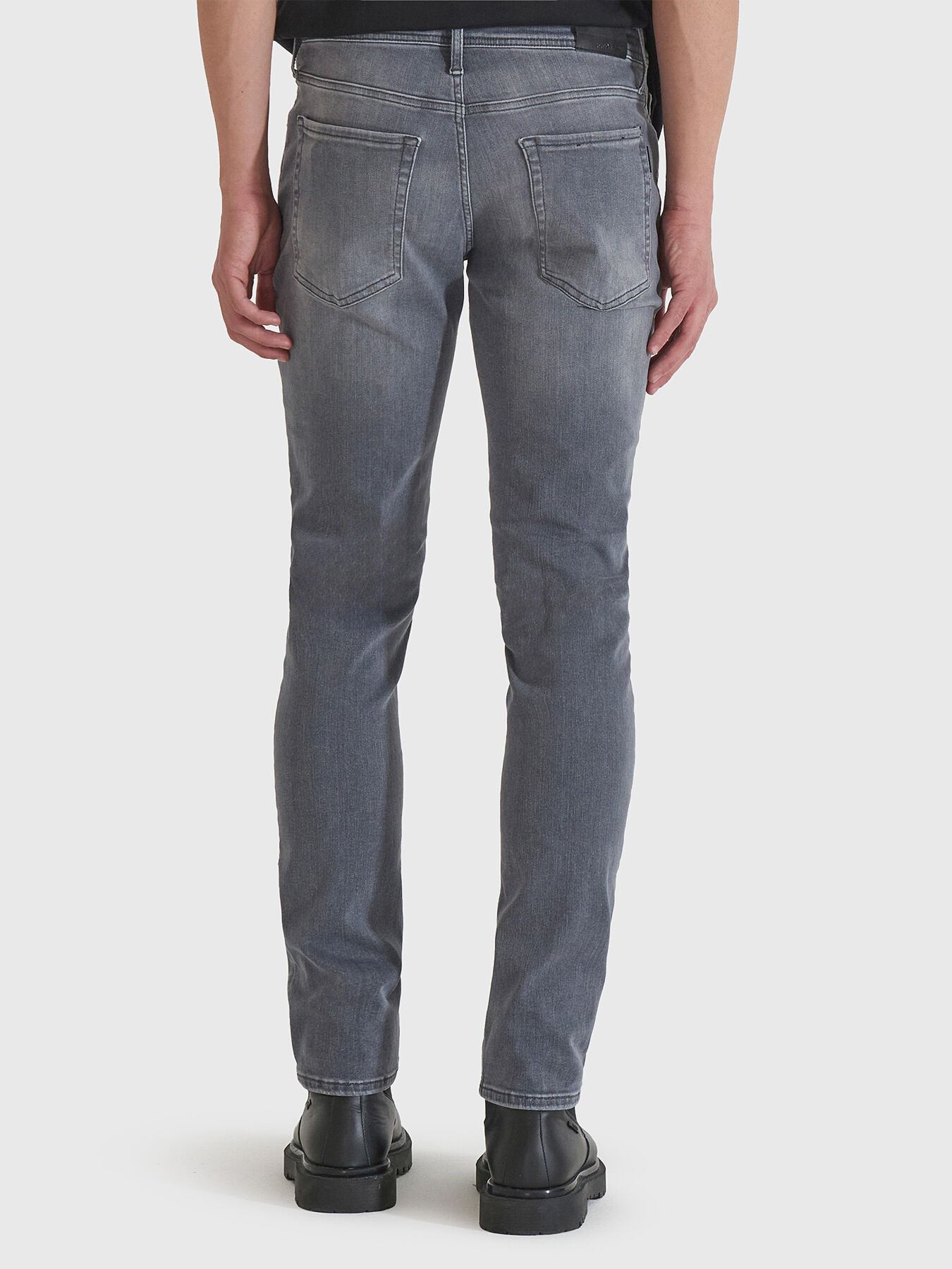 【関税&送料込】Stone  Grigio Antracite Girocollo Mani OZZY slim jeans brand ANTONY MORATO — Globalbrandsstore.com/en