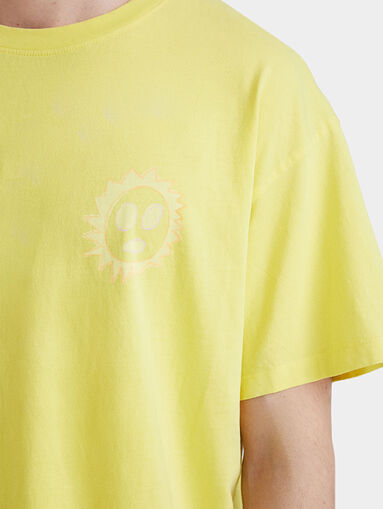 Cotton T-shirt in yellow color - 4