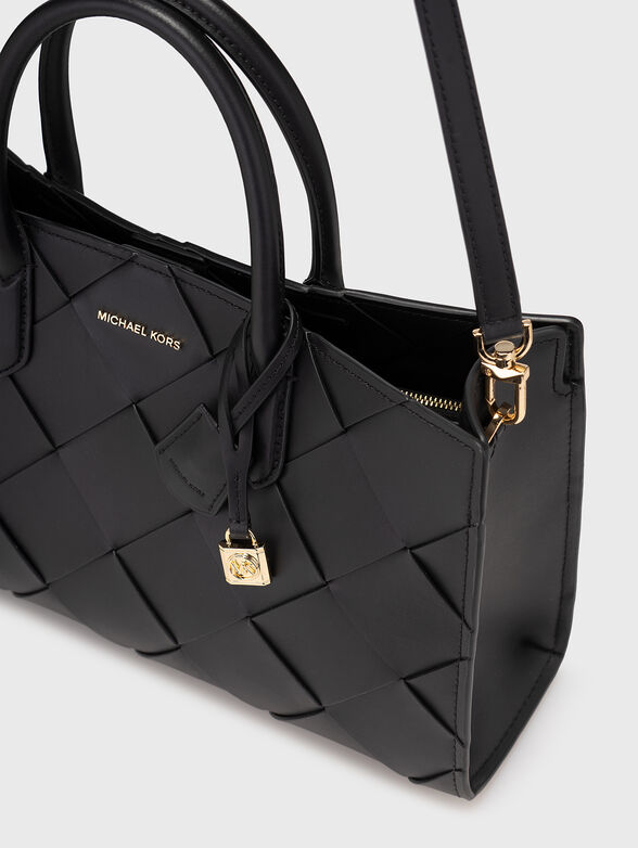 Leather bag with golden details - 5