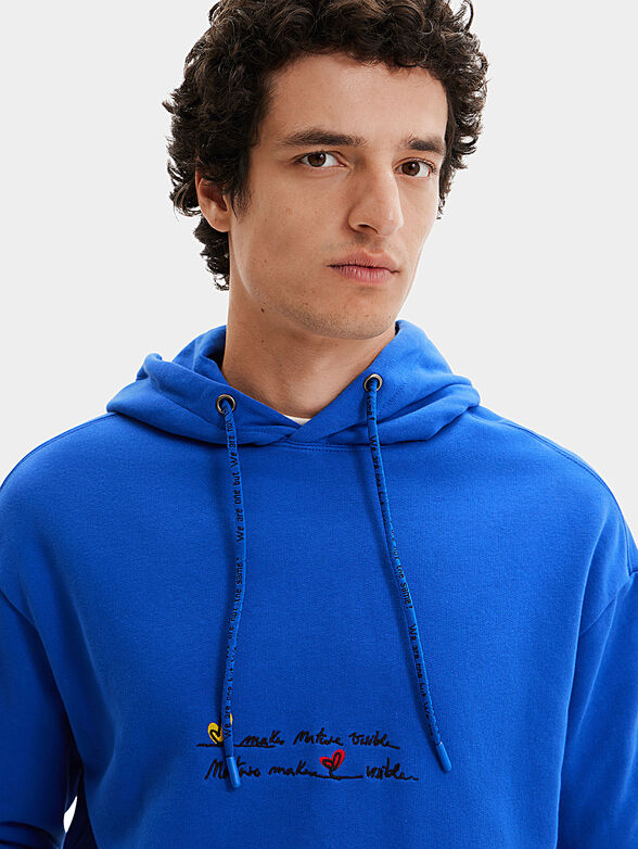 Blue sweatshirt with accent back - 3