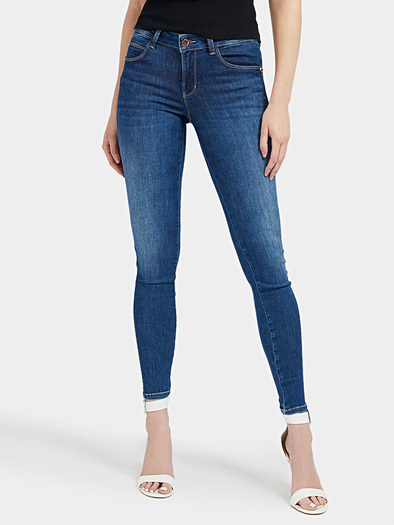 Shaping effect jeans store