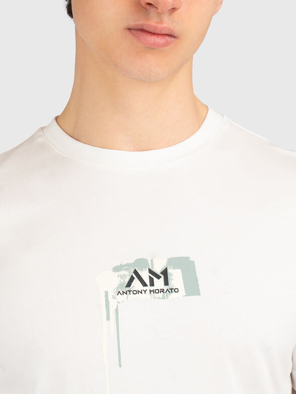 Cotton T-shirt with a statement back - 3