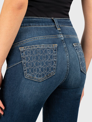 Skinny jeans with rhinestones - 3