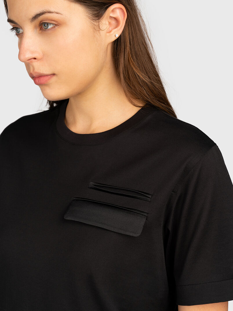 T-shirt with decorative pocket  - 3