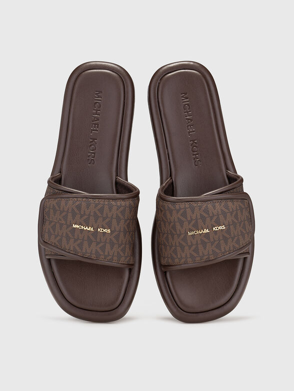 Slippers with logo - 6