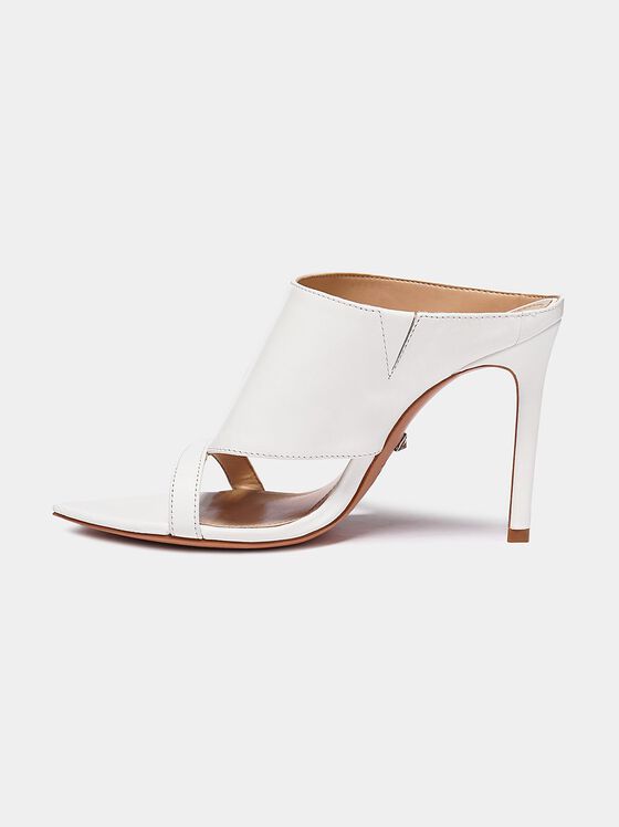 Сандали в бял цвят - 1