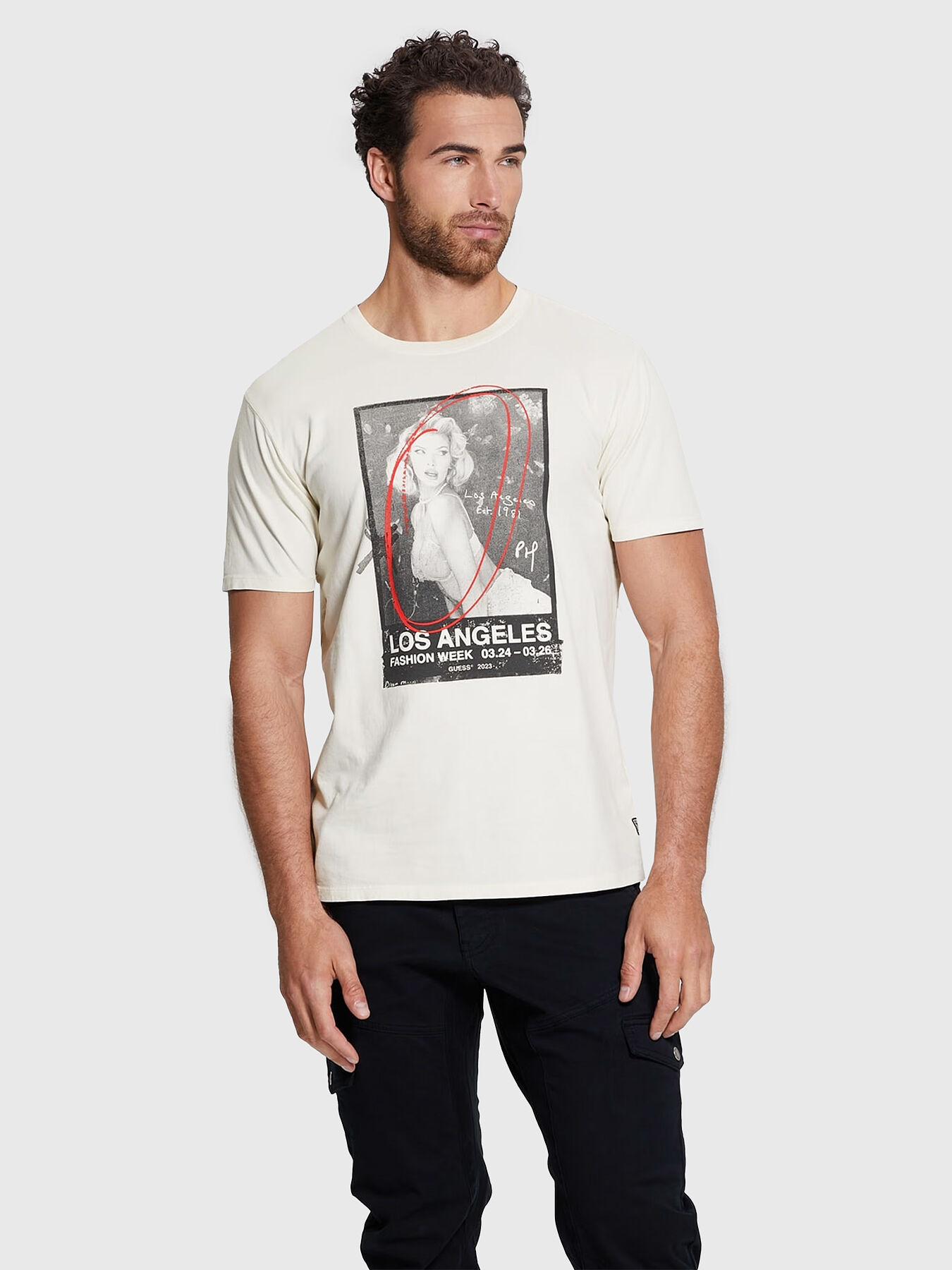 GUESS×JENNIFER LOPEZ USA限定販売Tシャツ L ホワイト LOS ANGELES FASHION WEEK T-shirt brand GUESS