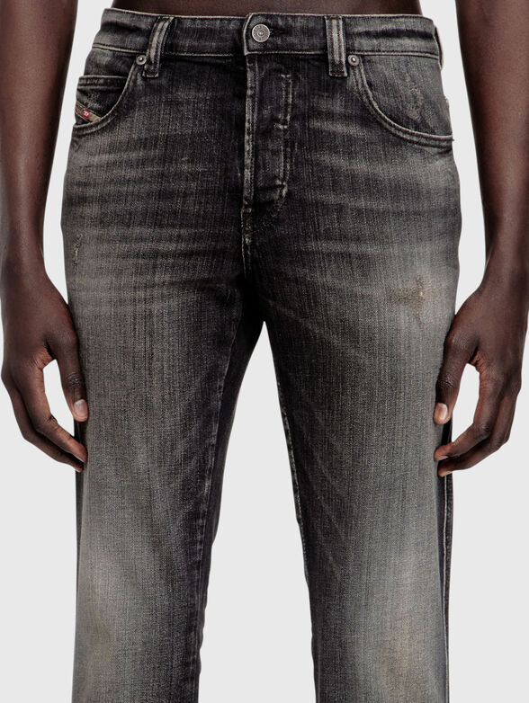 D-VYL slim-fit jeans with a distressed effect  - 3