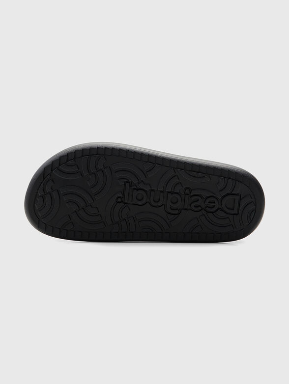 Black slippers with contrasting logo - 3