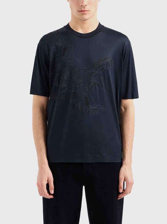 Тъмносиня тениска с принт - 1