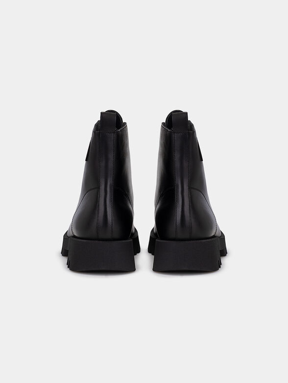 Ankle boots TERRA FIRMA with metal logo detail - 4