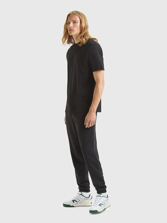 Черна памучна тениска с лого  - 2