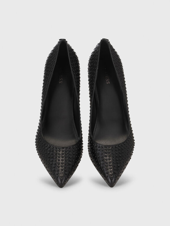 Black heeled shoes with eyelets - 6