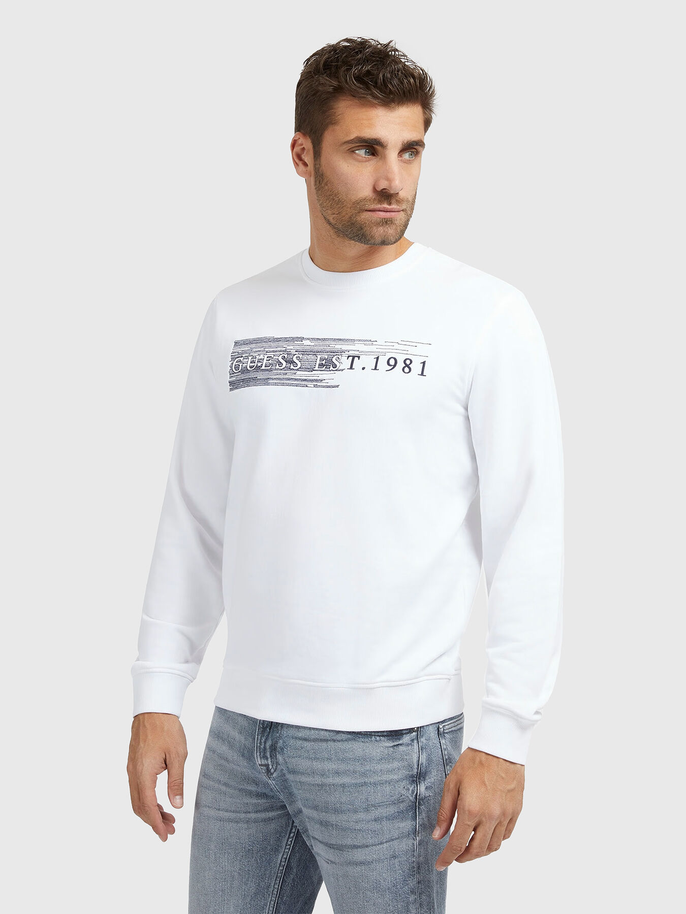 Sweatshirt with embroidered logo brand GUESS Globalbrandsstore en