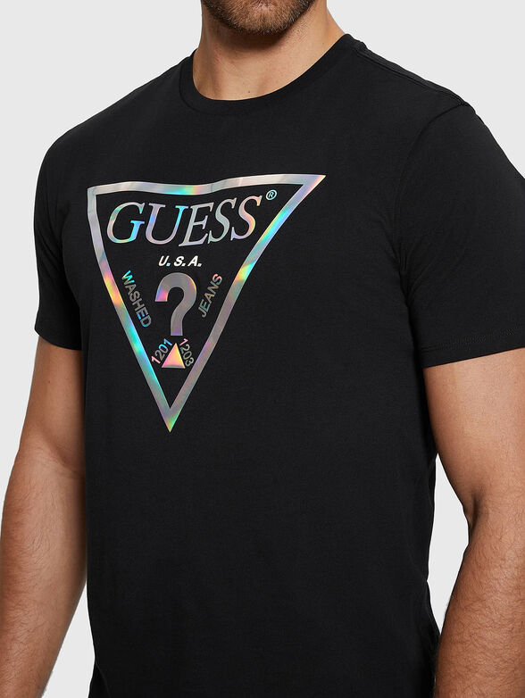 Black T-shirt with a fancy logo - 4