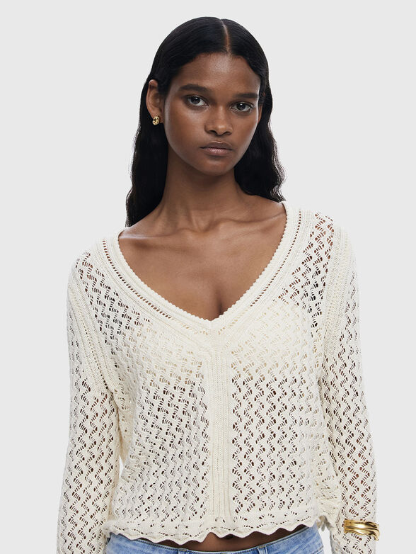 Knitted V-neck sweater - 3