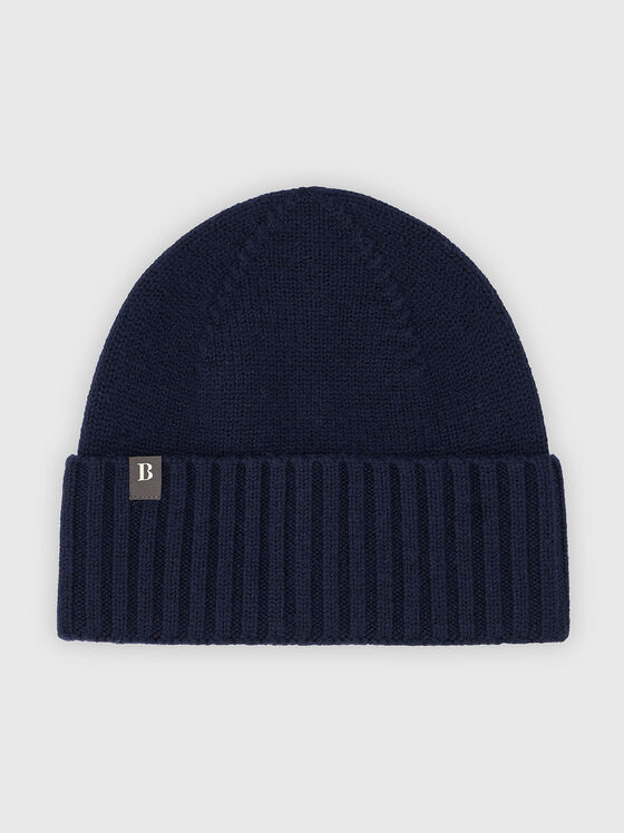 Тъмносиня шапка от мериносова вълна - 1