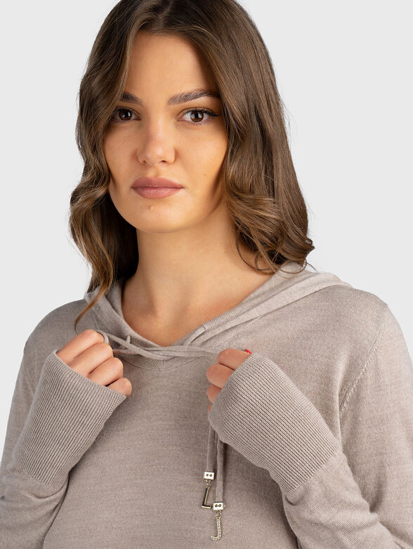 Merino wool sweater with hoodie - 4