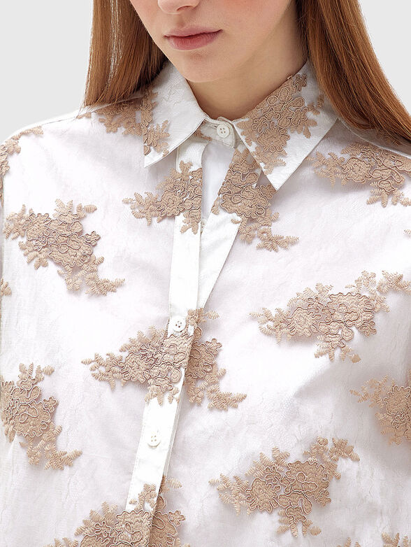 Shirt with accent embroidery - 4