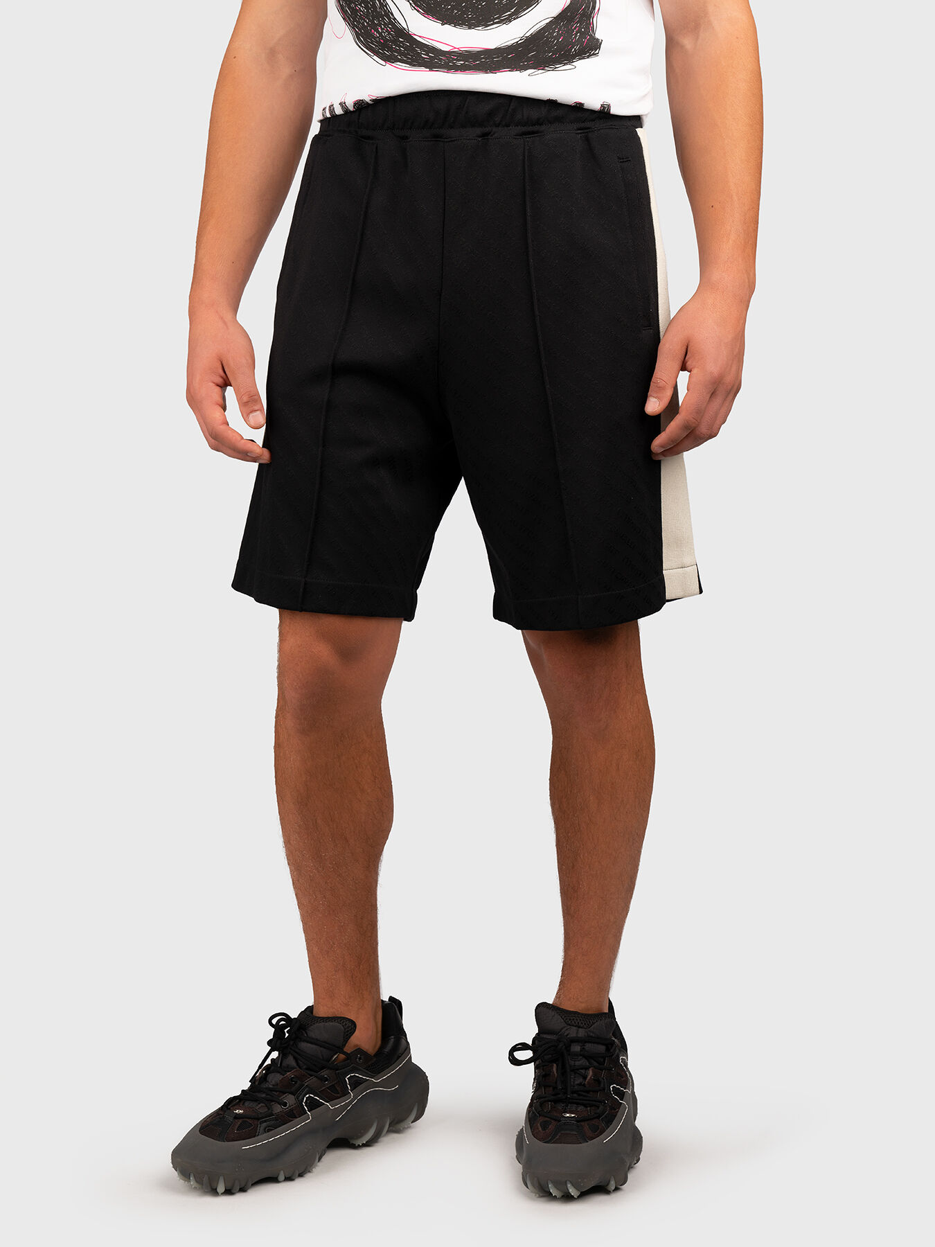 Shorts with contrast stripes brand Just Cavalli Globalbrandsstore en
