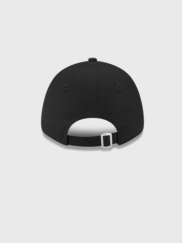 Black hat with visor and embroidered logo - 2