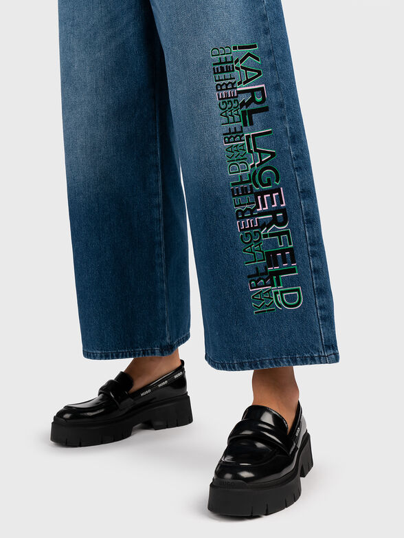 Jeans with wide leg and fancy logo - 5