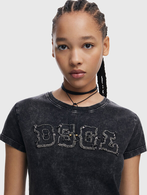 T-shirt with oval neckline - 3