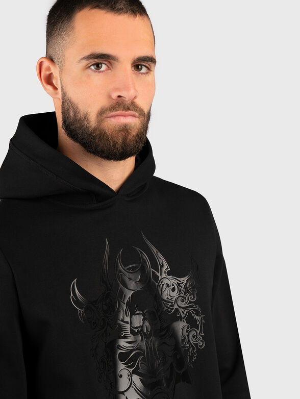 H019 black sweatshirt with print - 5