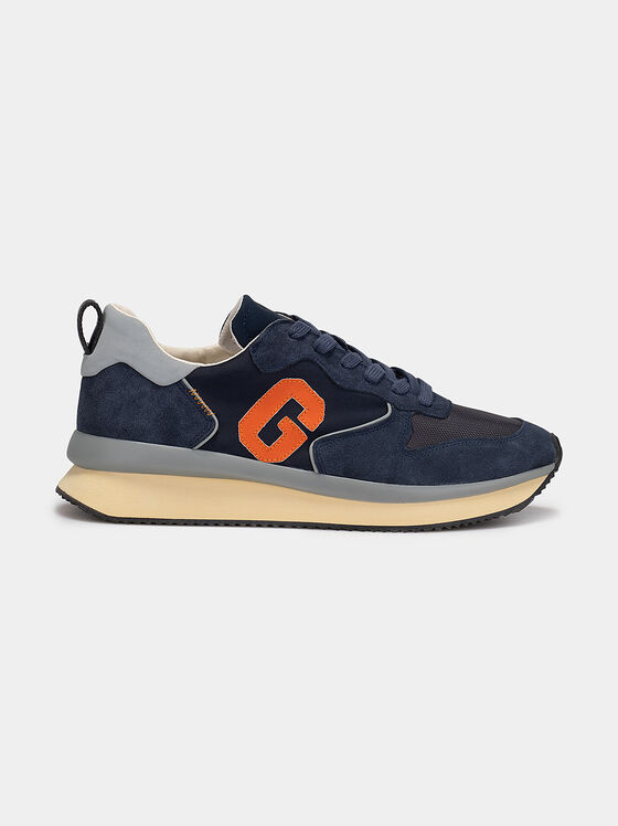 Спортни обувки с оранжев лого детайл  - 1