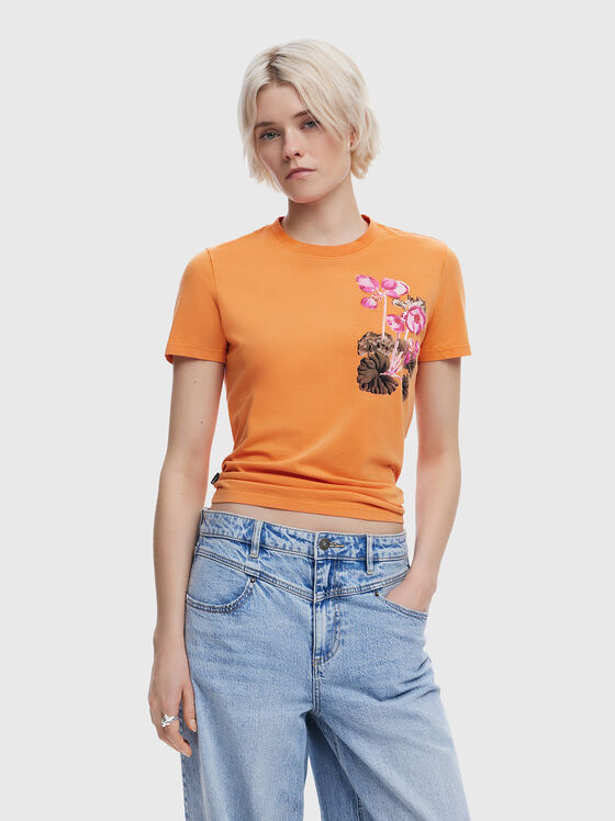 T-shirt with oval neckline - 1