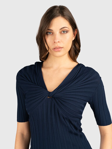 Short sleeved blouse with accent neckline - 4
