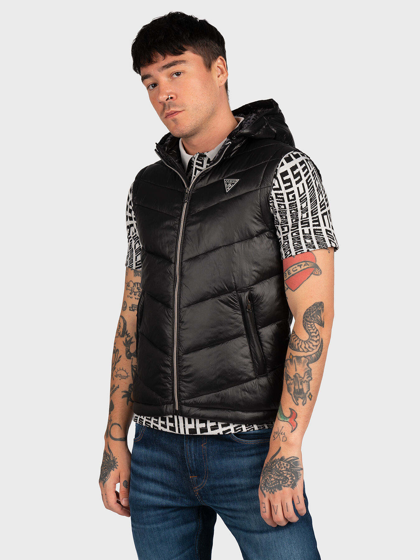 Black padded vest with hood and logo patch brand GUESS