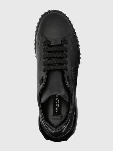 Leather sports shoes in black - 5