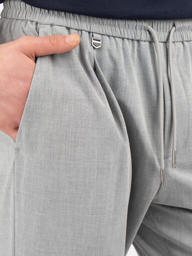 Trousers with elastic waist - 4