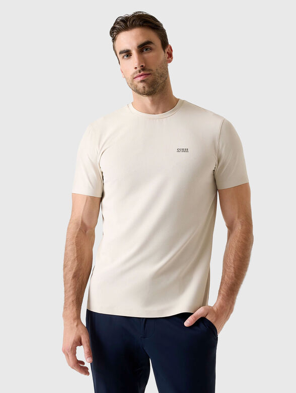 Slim fit T-shirt with oval neck - 1