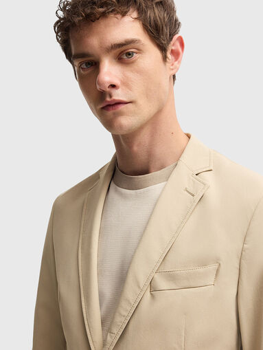 Slim jacket in beige color - 4