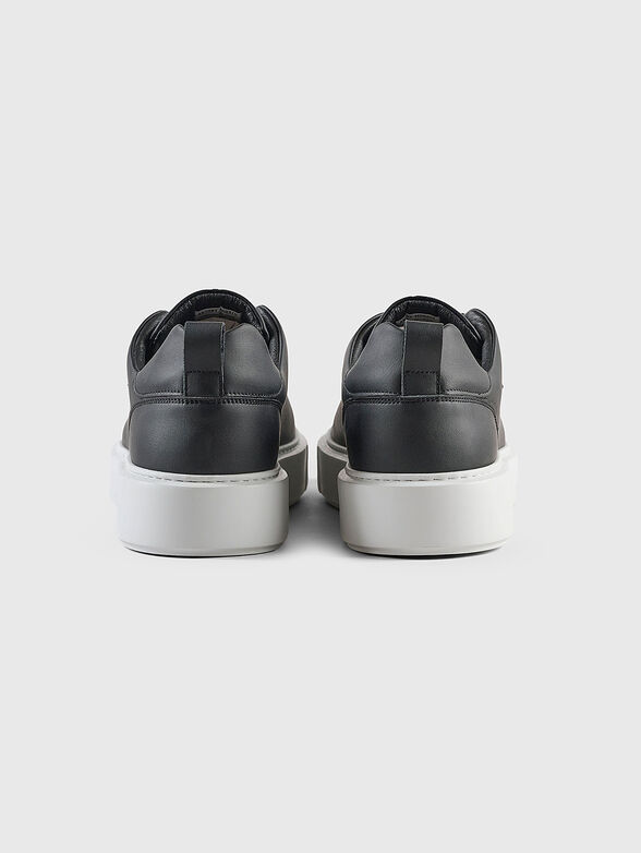 Leather sports shoes with logo - 3