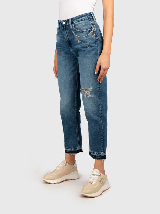 MOM jeans with chain