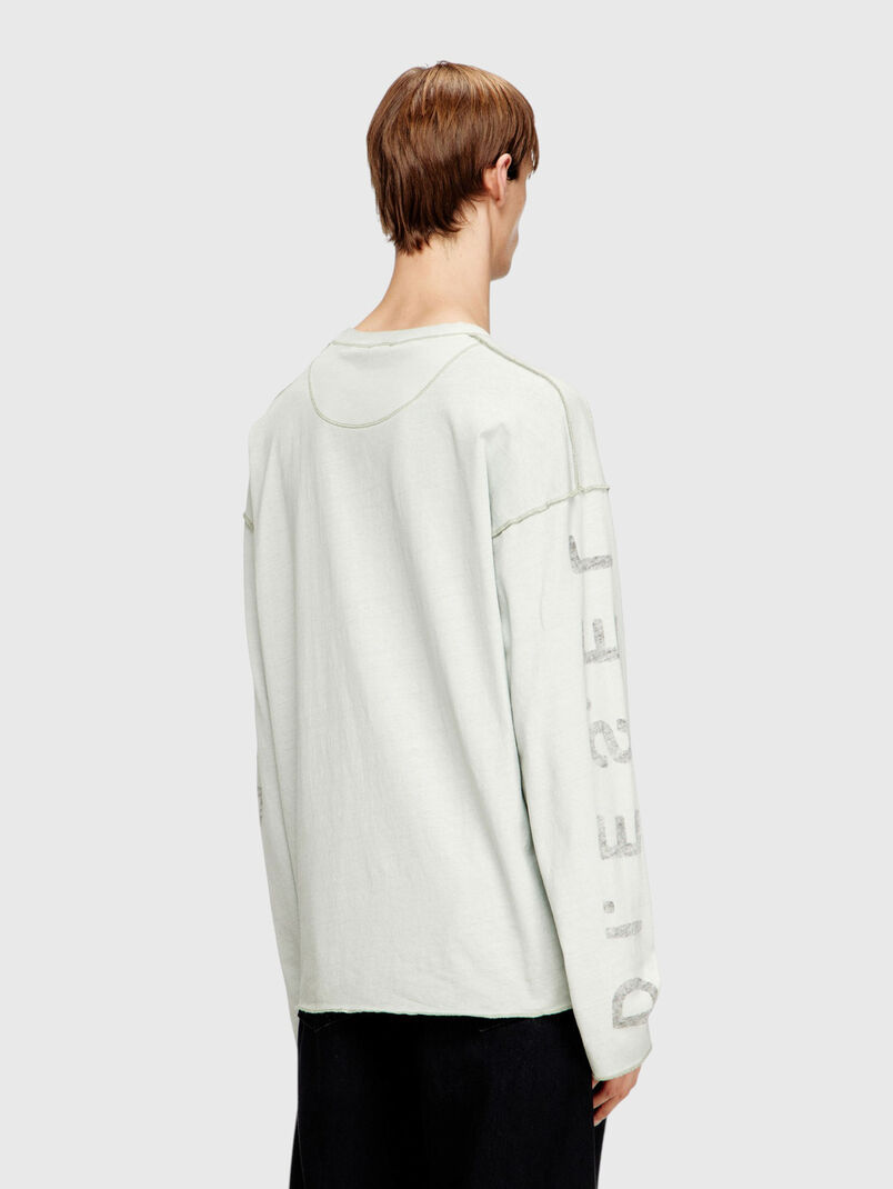 Long-sleeve blouse with a statement print - 3